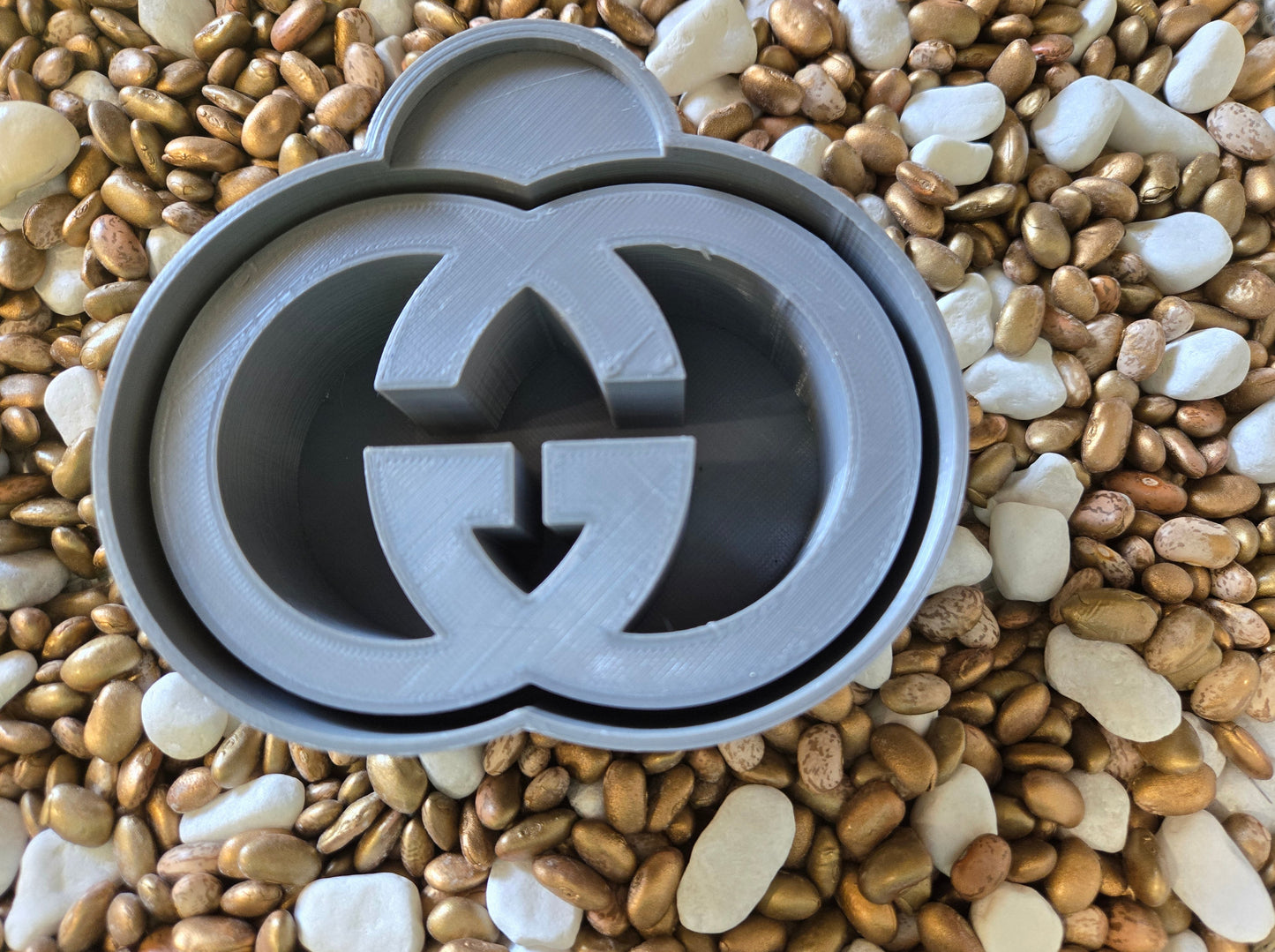 G Mold