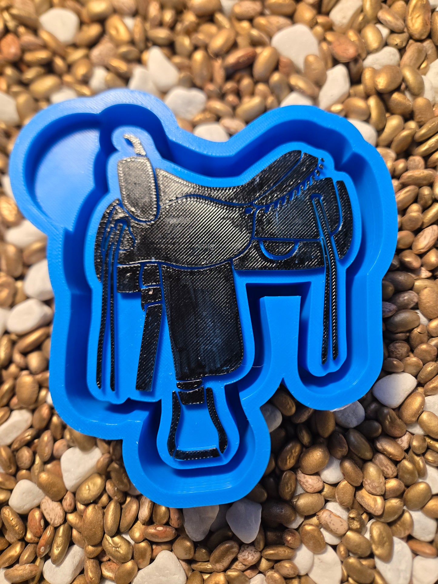 1165. Saddle Freshie Mold