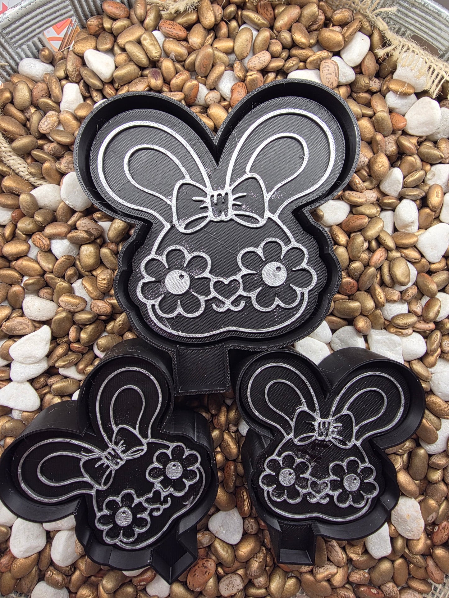 2687. Bunny Ears Freshie Mold/Vent