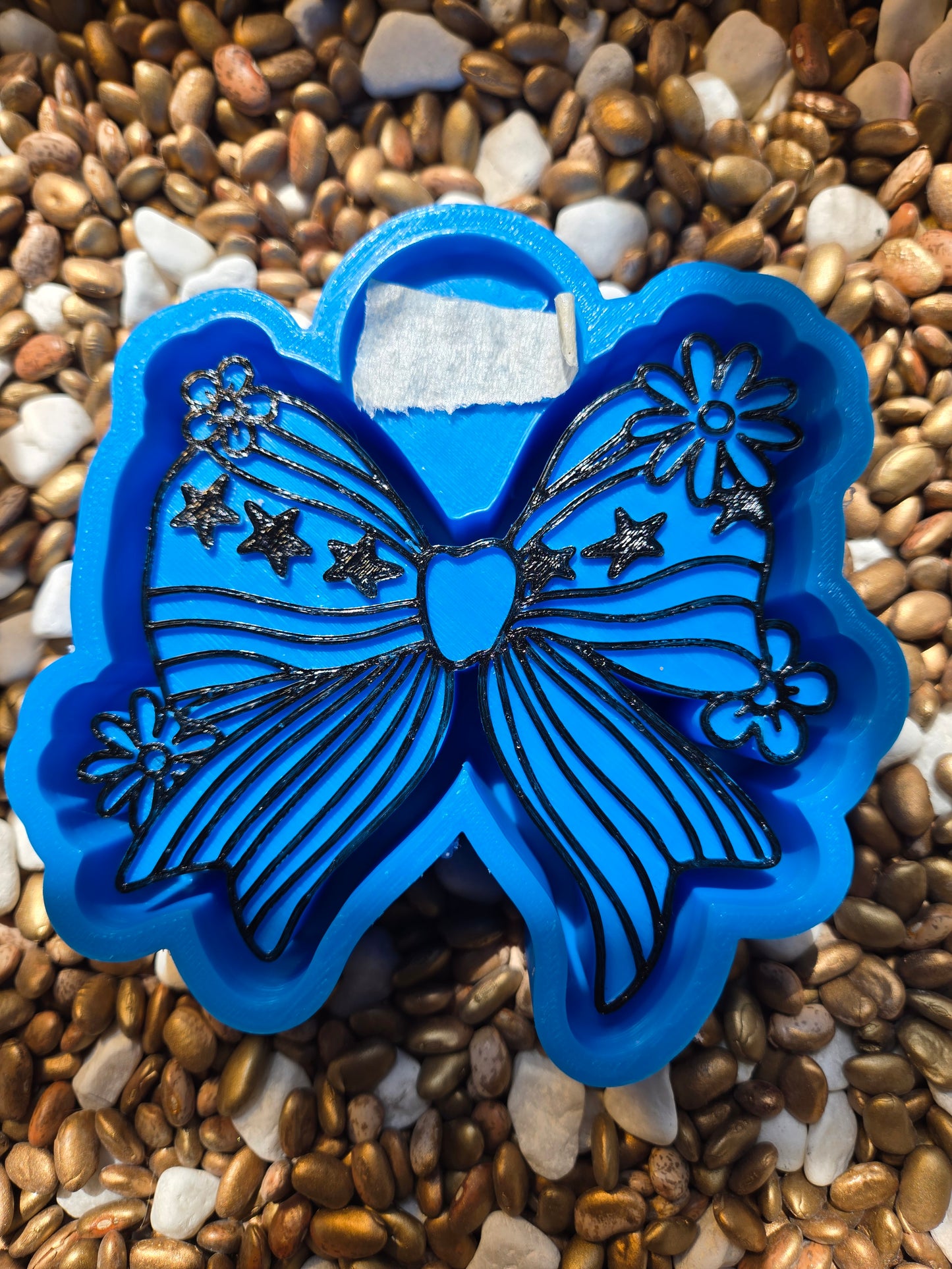 Flag Bow Freshie Mold