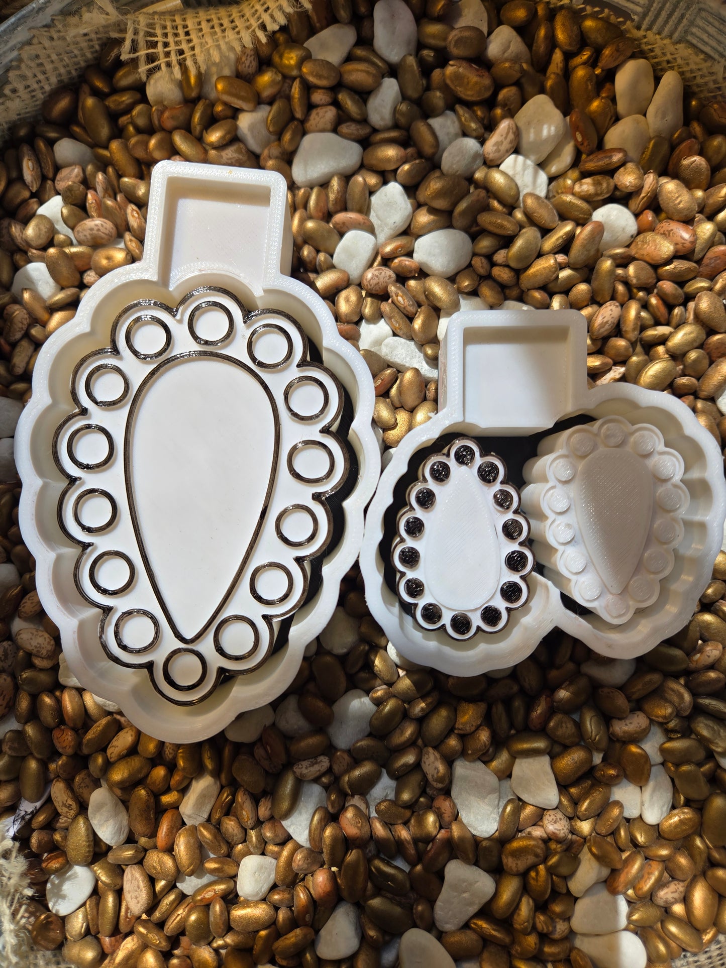 Pearls Freshie Mold
