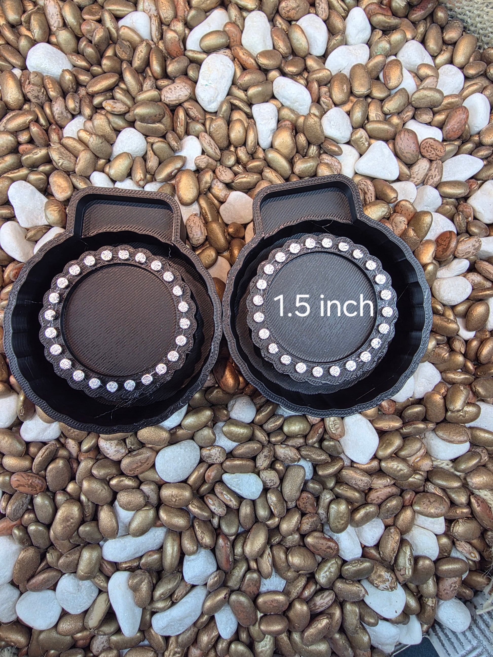 1.5" Rounds with dots Freshie Mold