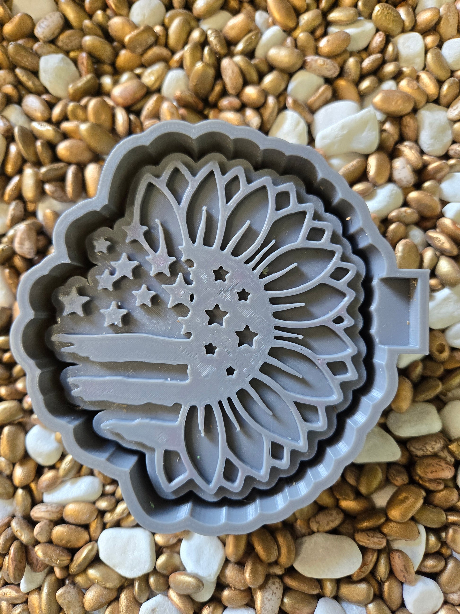 Flag $ Flower Mold