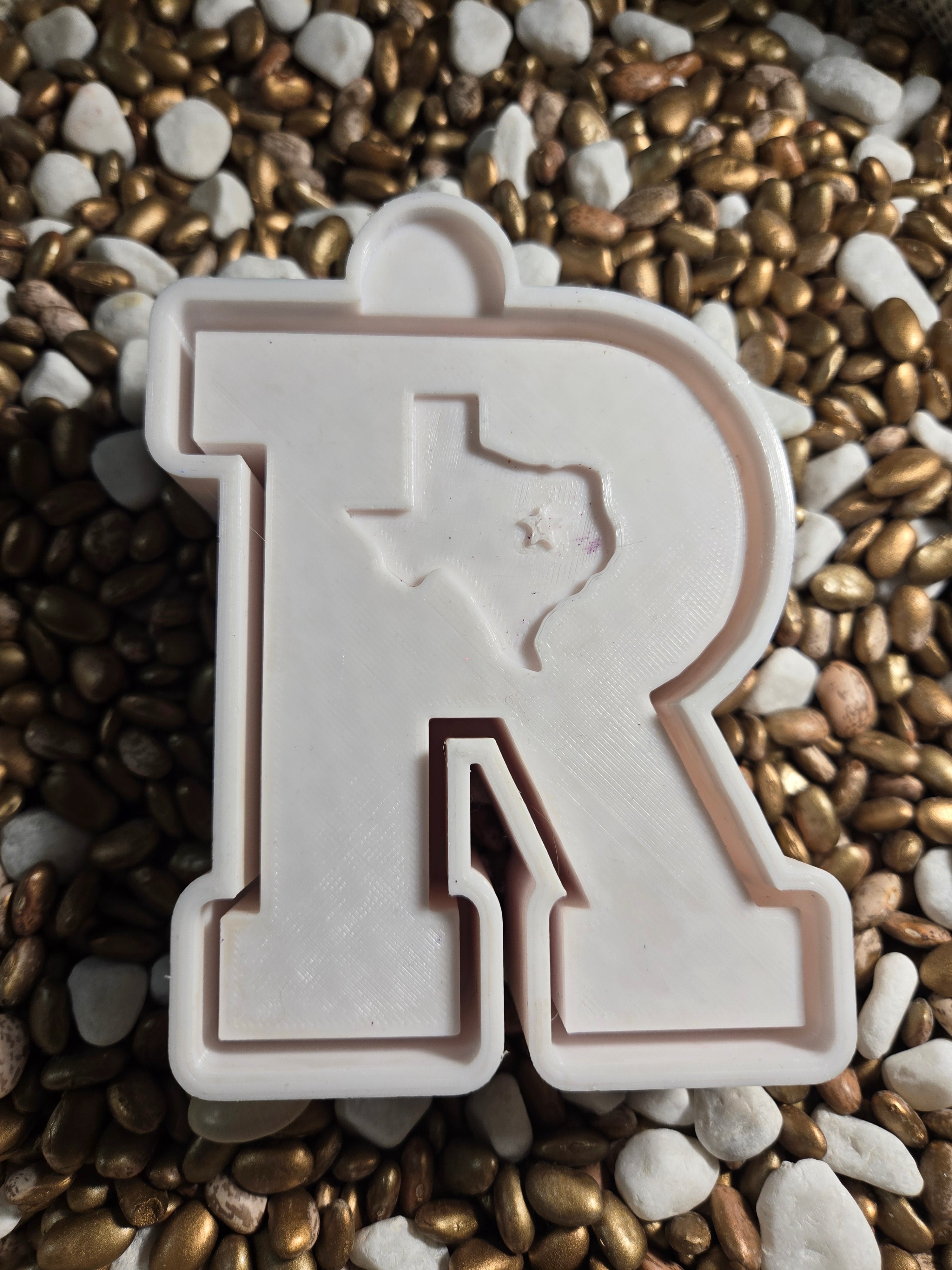 0198. R Molds – Crazy 8 Design