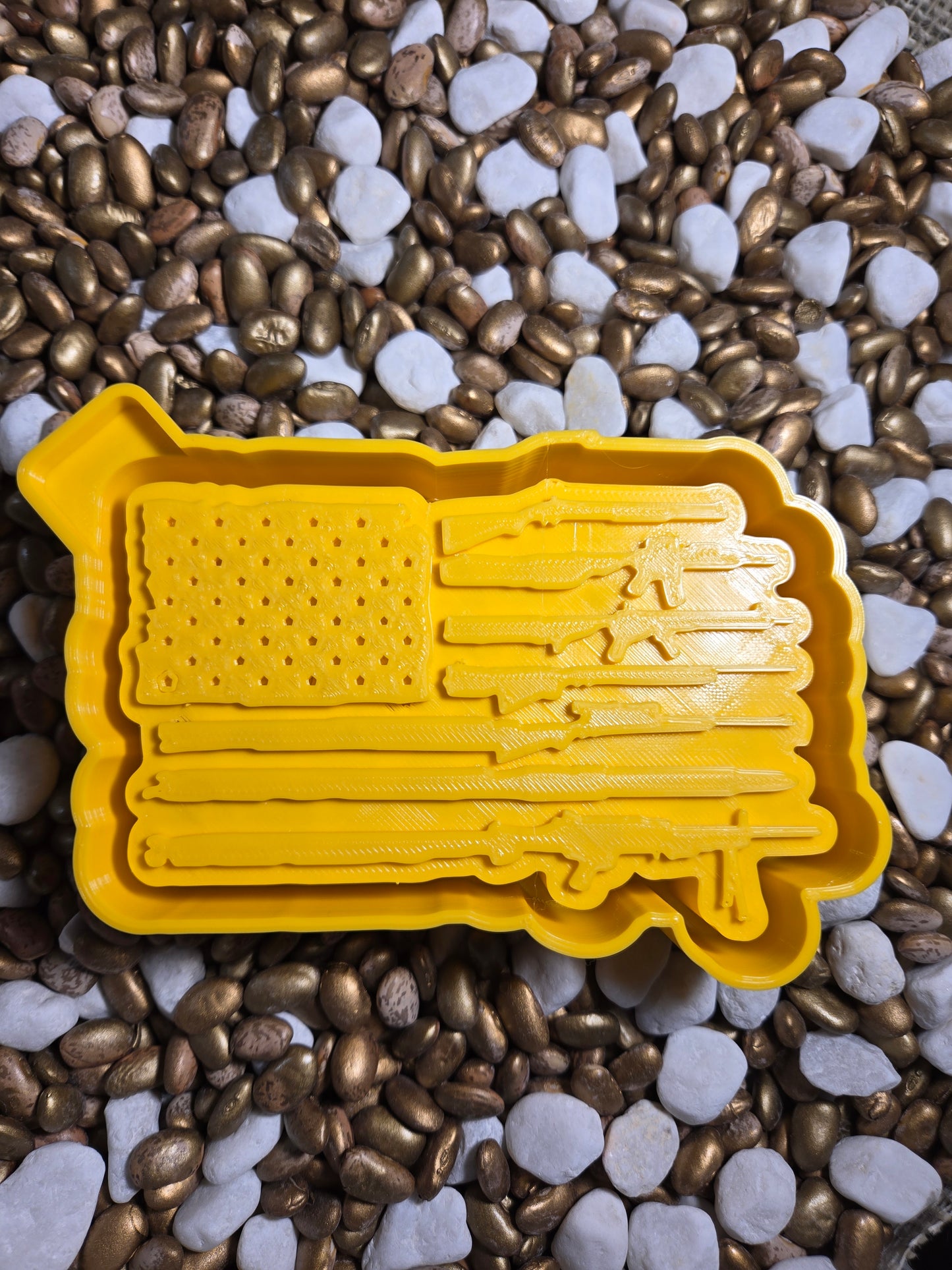 Flag and Guns Mold ...302