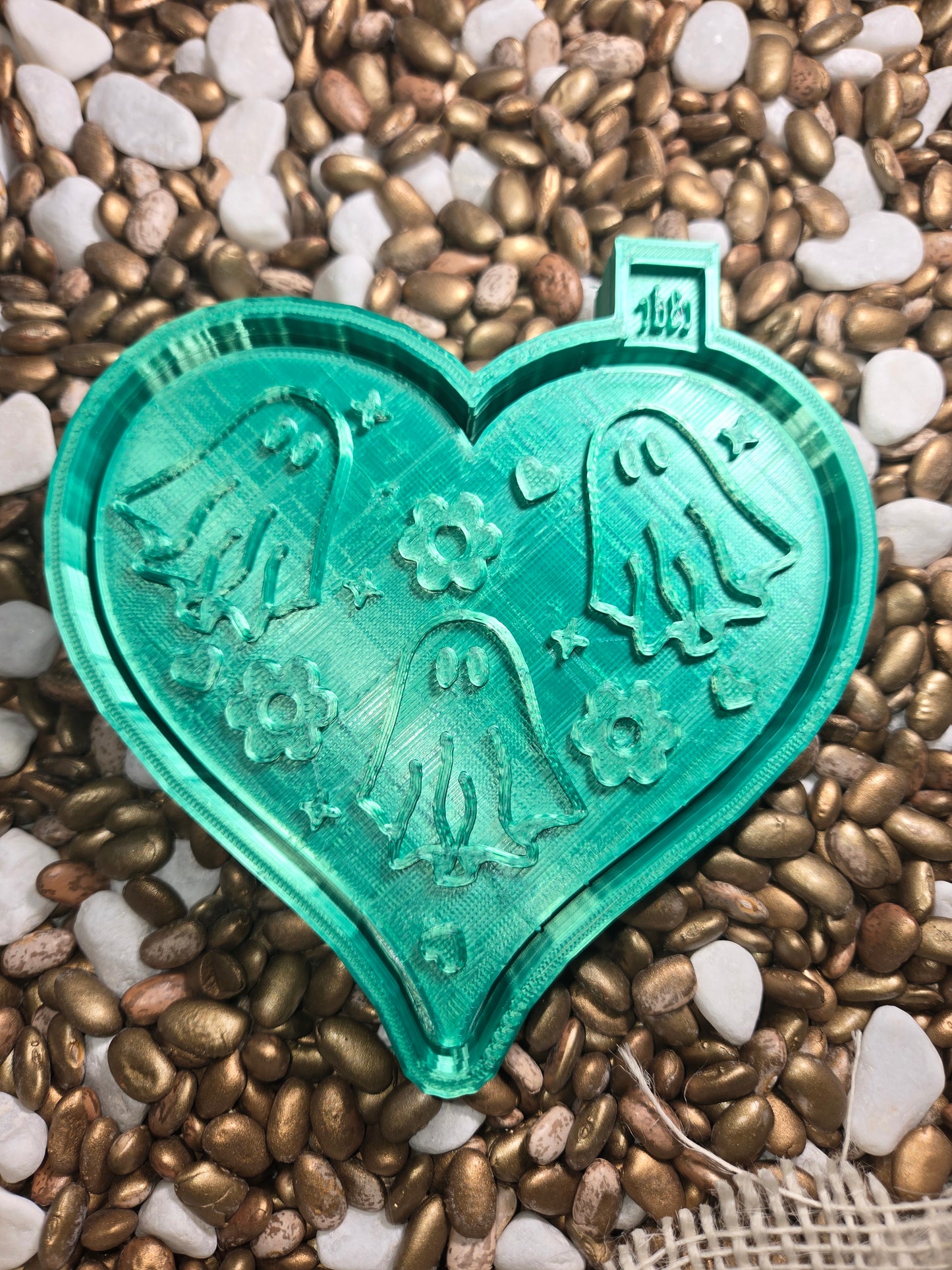 Ghost Heart Mold