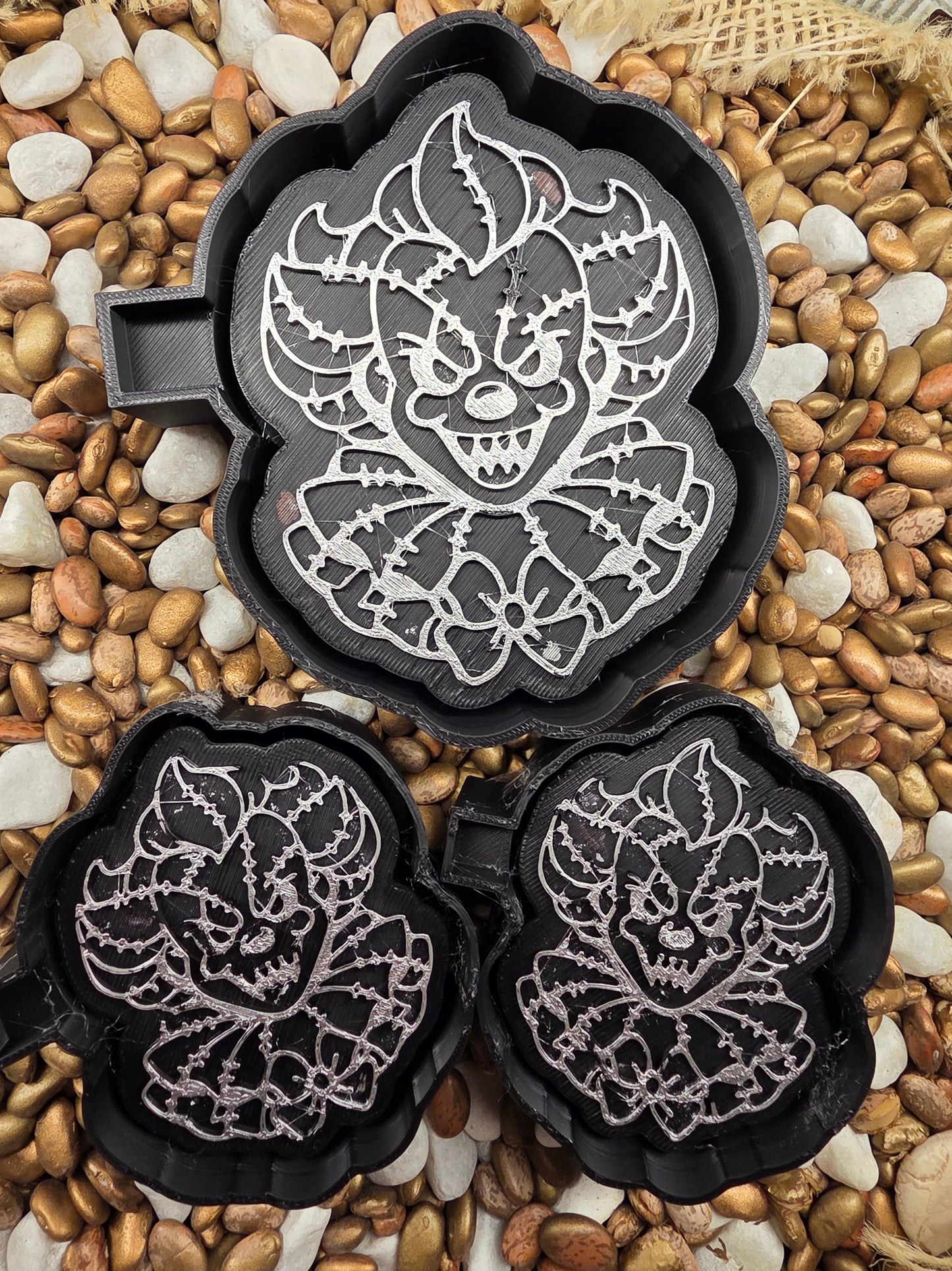 2998. Penny Freshie Mold/ Vent