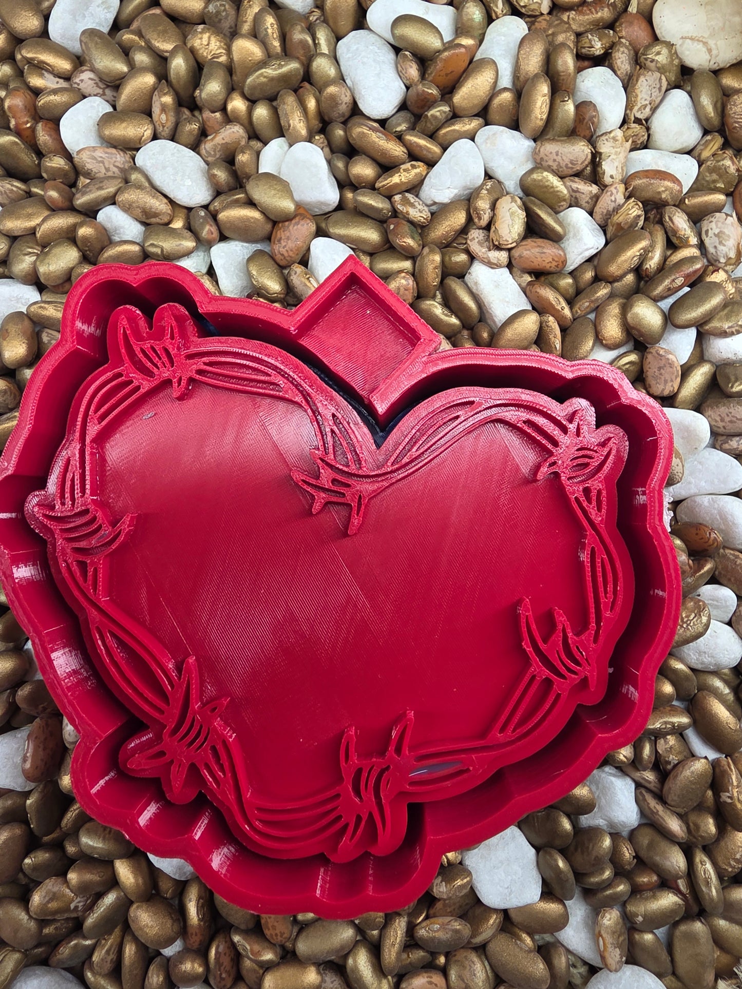 Barbwire Heart Freshie Mold