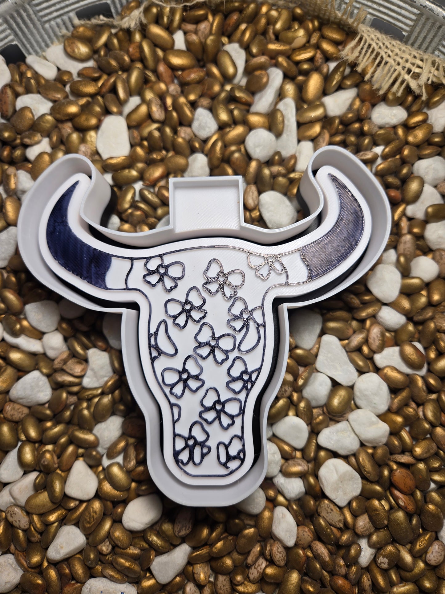 Bull Bow Freshie Mold
