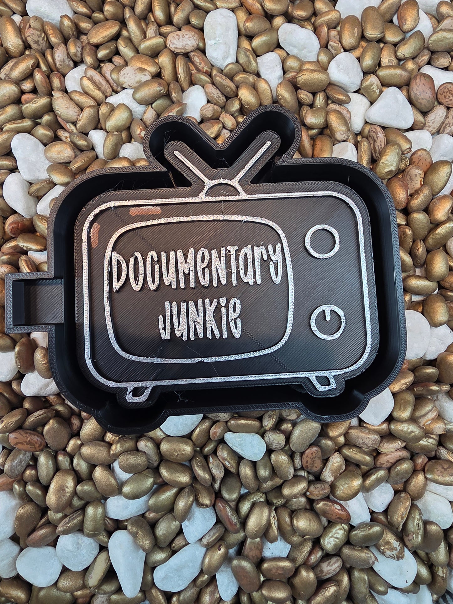 Documentary Junkie Freshie Mold