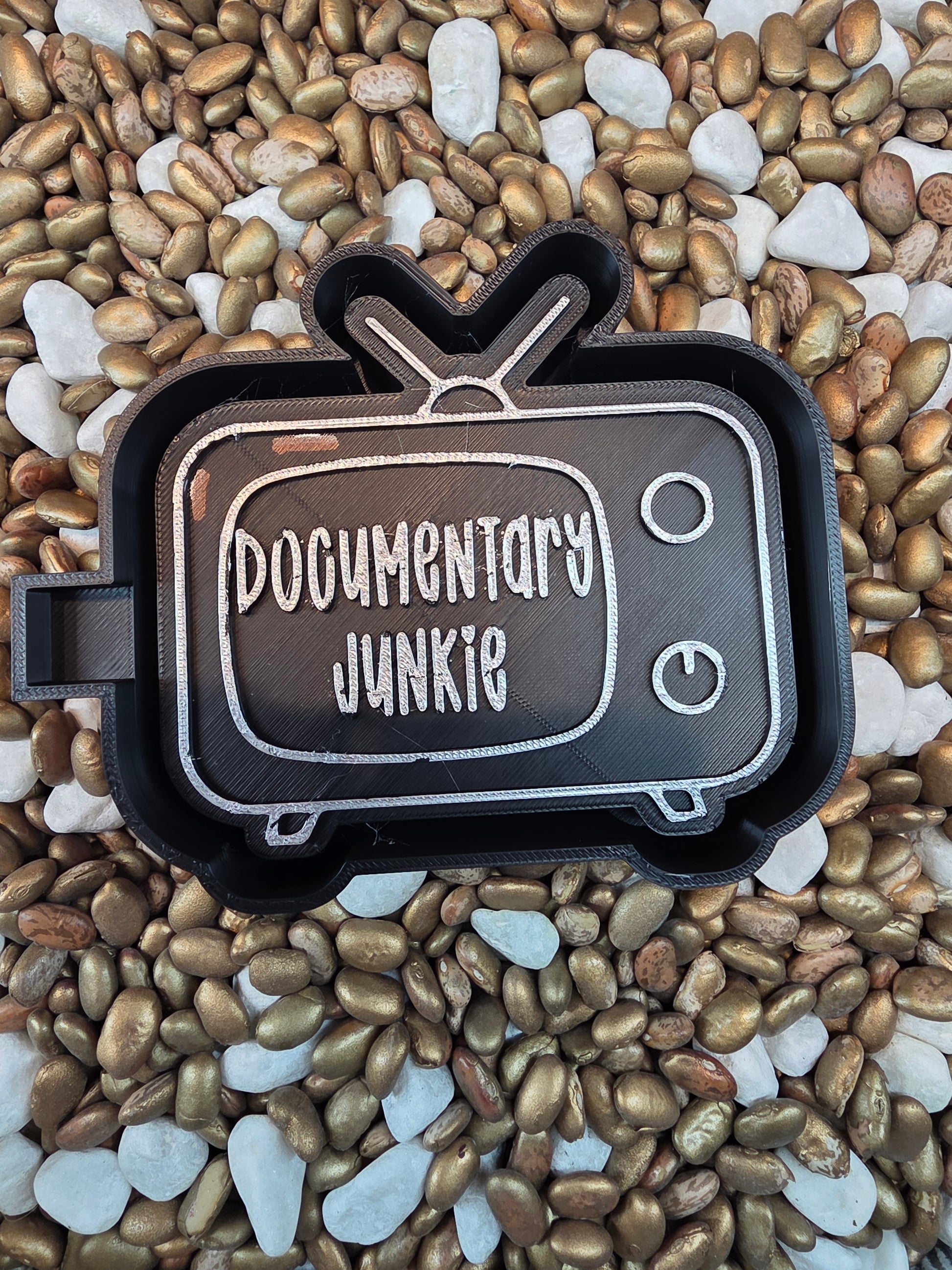 Documentary Junkie Freshie Mold