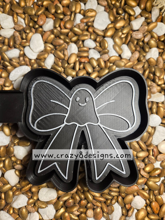  Ghost in Bow Freshie Mold