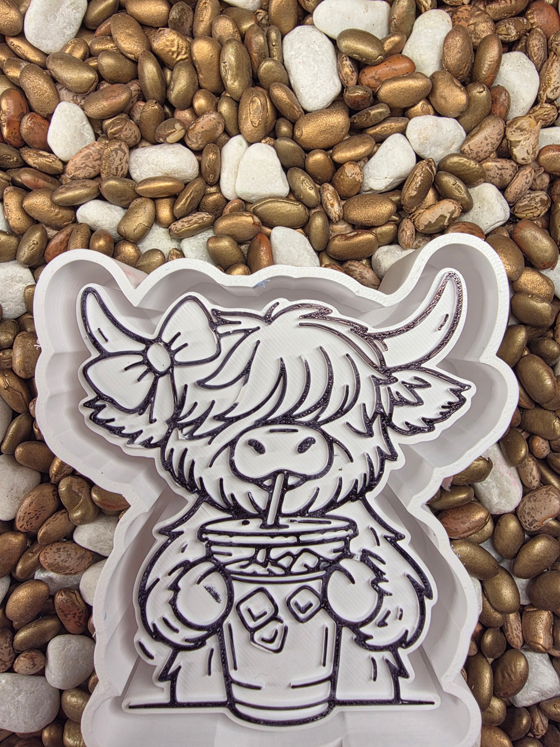 Highland Cow with Iced Coffee Cup Freshie Mold