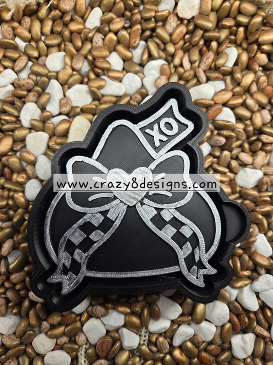 Hug and  Kiss Bow Freshie Mold