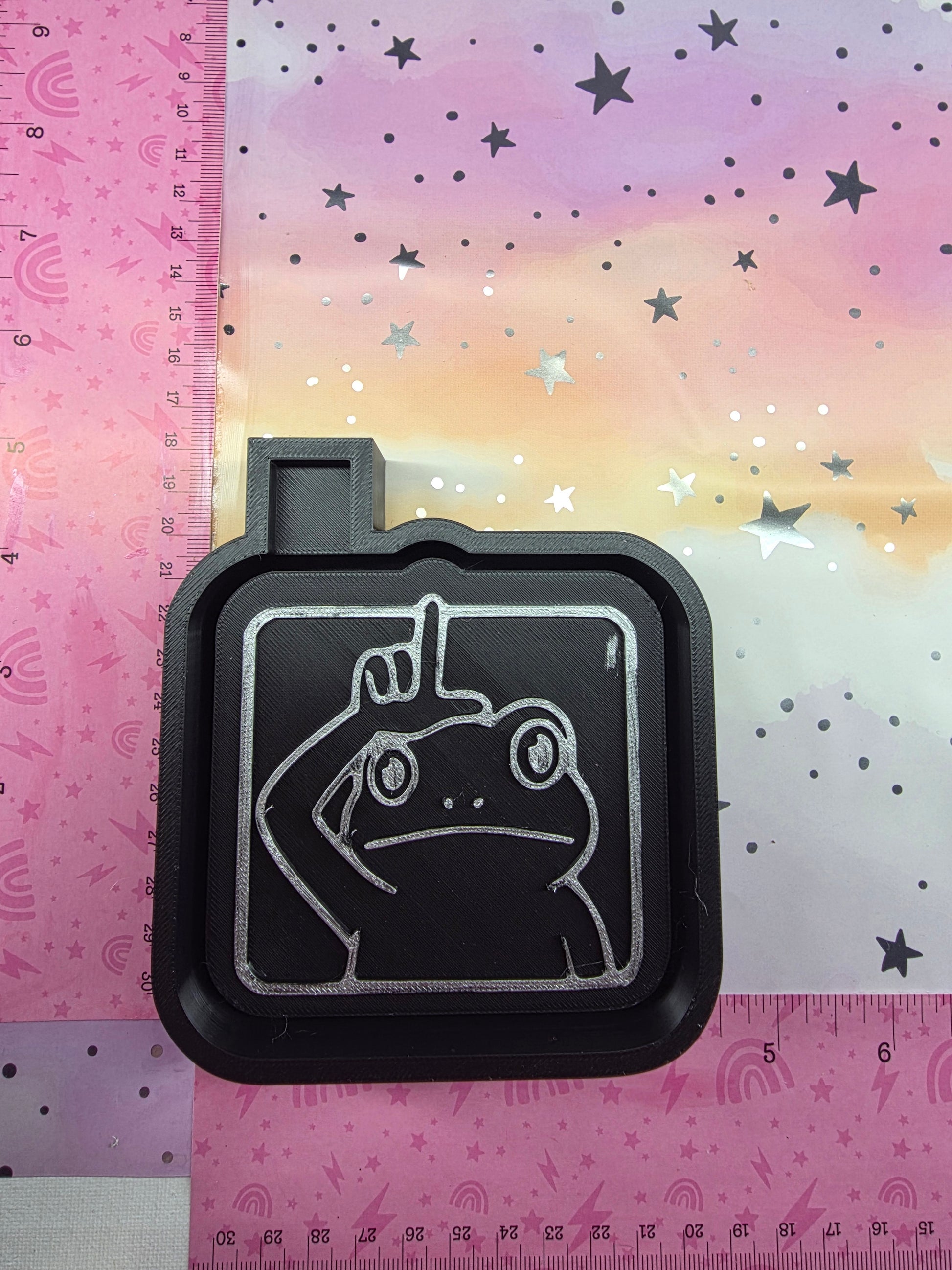 L Frog Freshie Mold