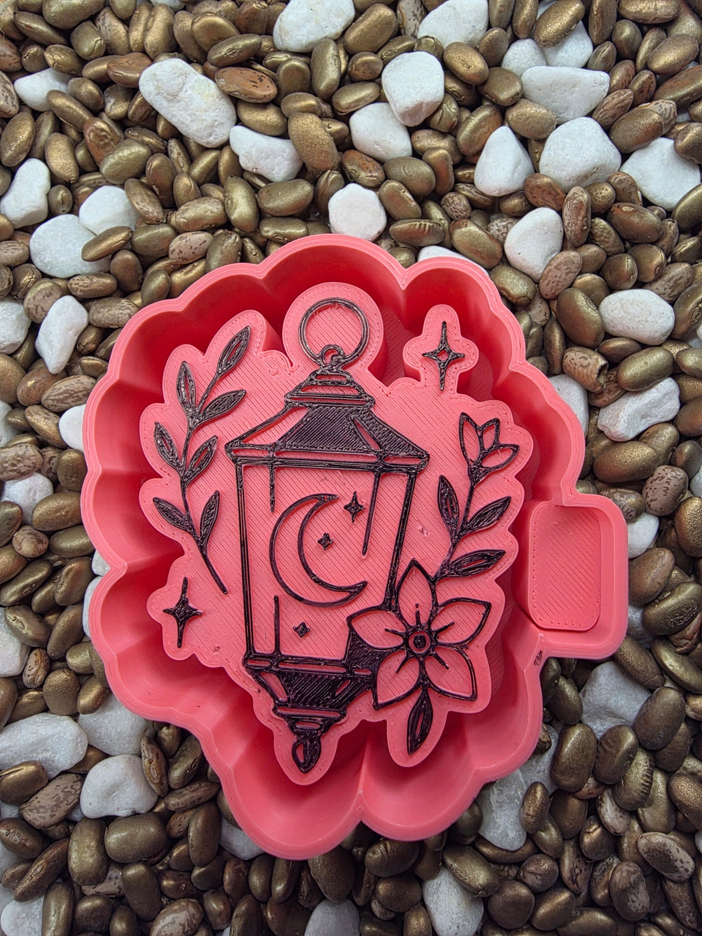 Old Light Freshie Mold