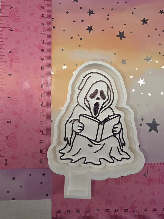 Reading Ghost Face Freshie Mold