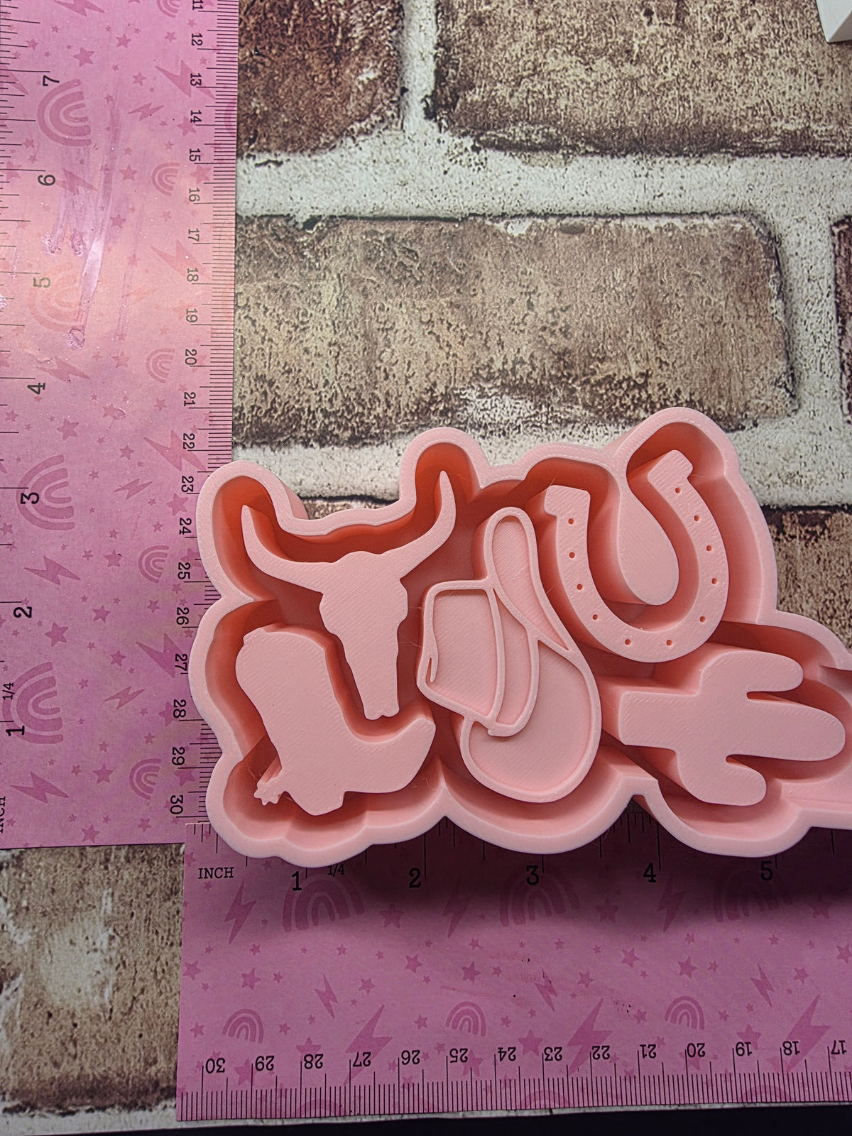 Western2 Charmy Freshie Mold